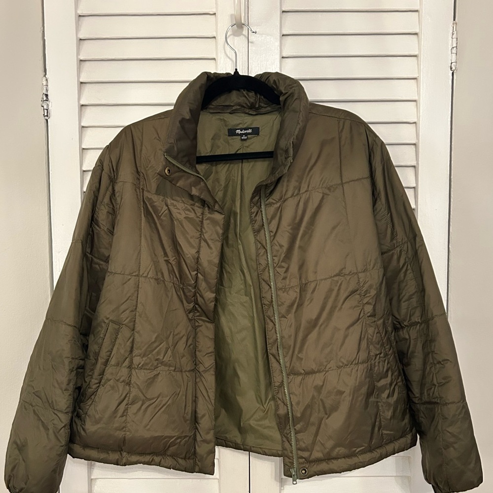 Madewell Travel Buddy Olive Green Women's Packable Puffer Jacket - Picture 7 of 7